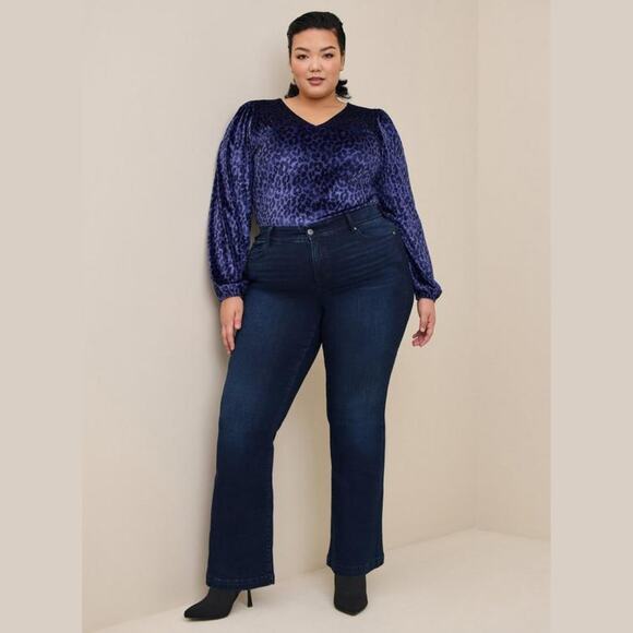 Torrid Stretch Velvet V-Neck Long Sleeve Bodysuit 2X NWT - Picture 1 of 9